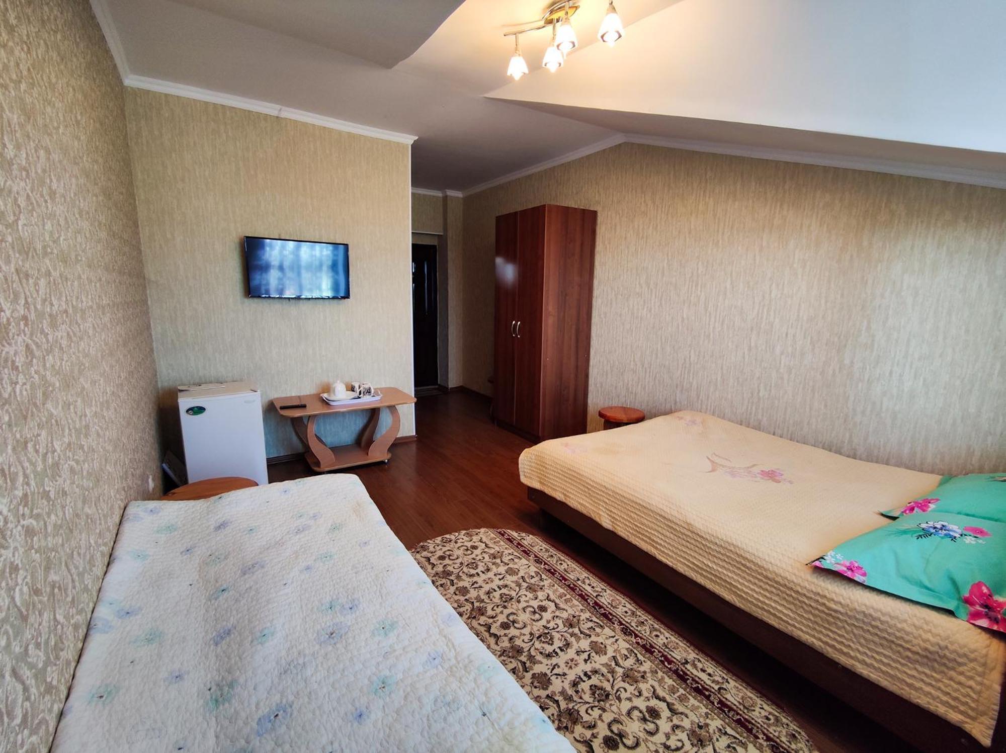 Hotel Адилет Cholpon-Ata Exterior foto