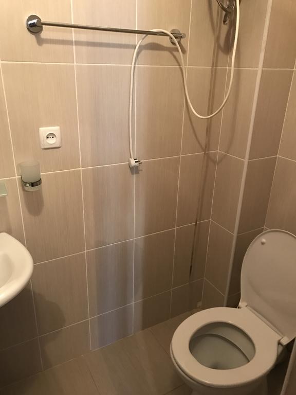 Hotel Адилет Cholpon-Ata Exterior foto